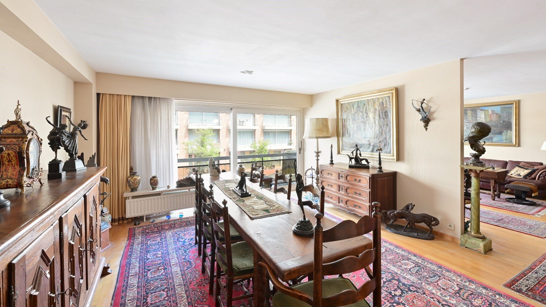 Ruim woonappartement met prachtig zonneterras (30m²) gelegen vlakbij de Dumortierlaan. foto 9