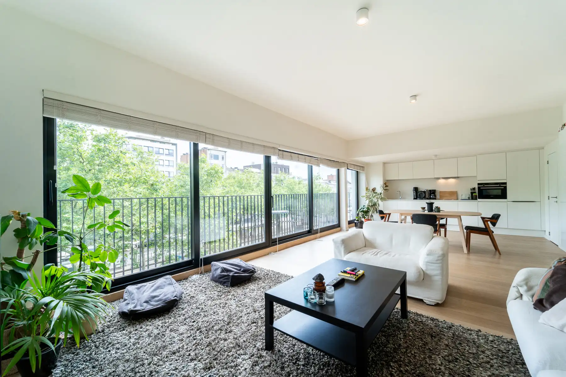 Ruim en lichtrijk 2-slpk appartement op het Zuid foto 8