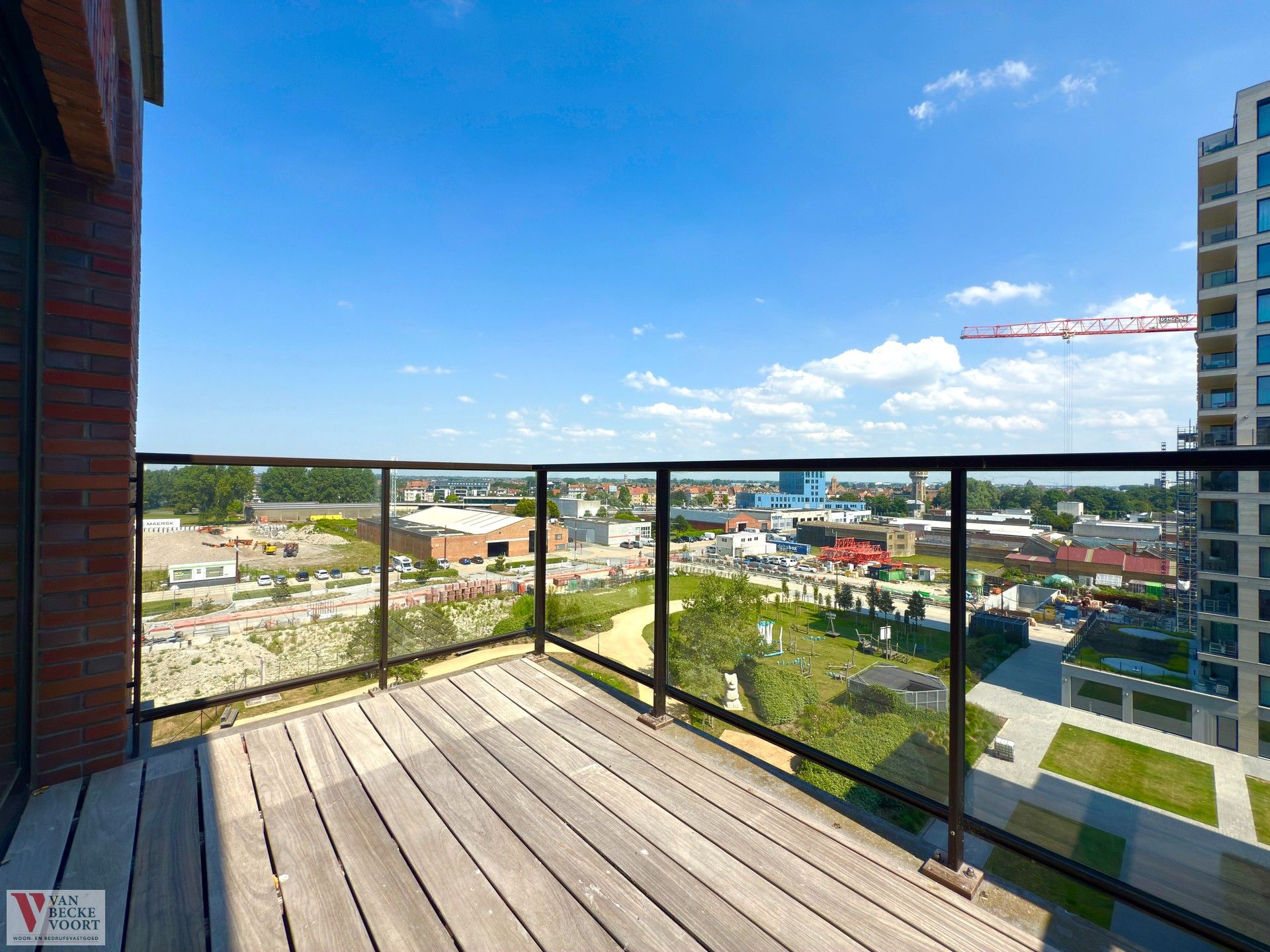 Stijlvol appartement met dakterras foto {{pictureIndex}}