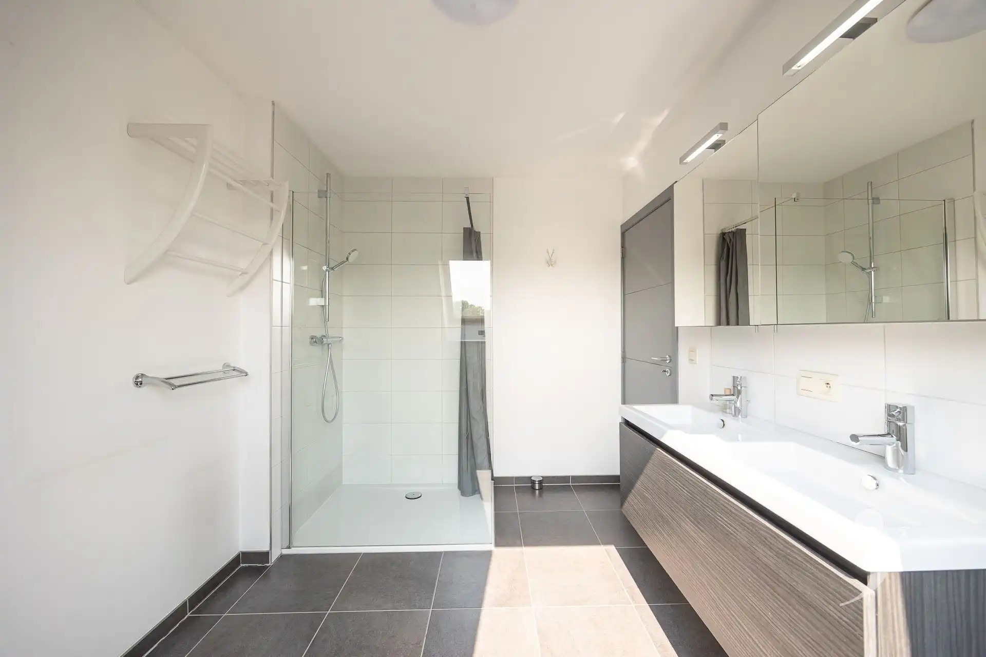 Ruim appartement op een toplocatie!  foto 23