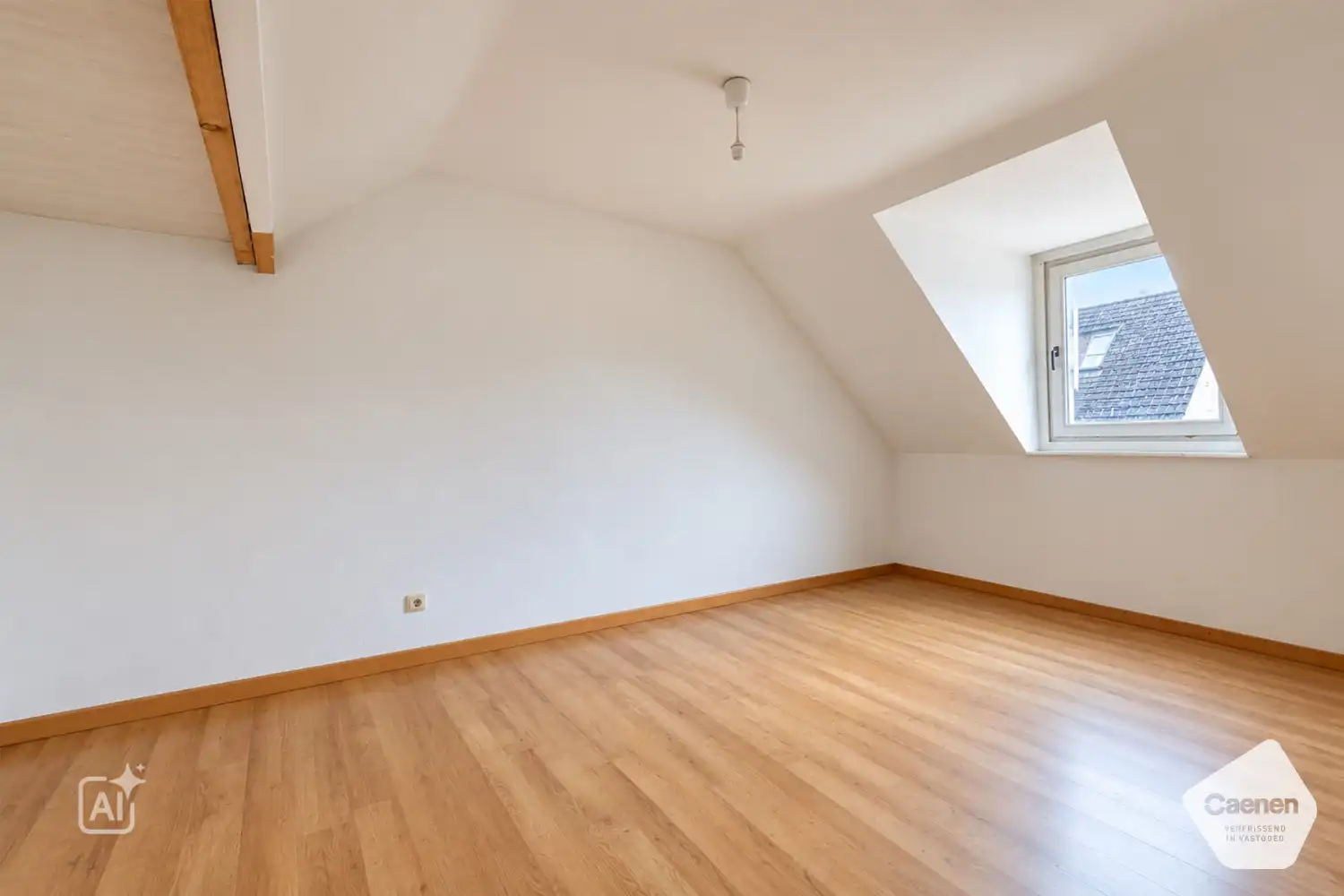 Te renoveren 2 slaapkamer appartement op een rustige locatie foto 11