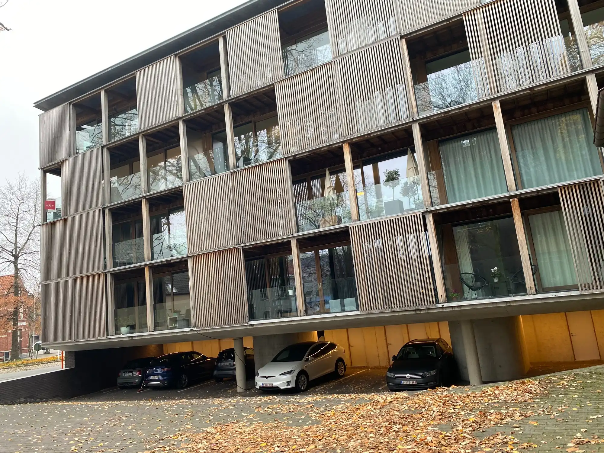 Recent geschilderd appartement in centrum | Henri Lebbestraat foto 11