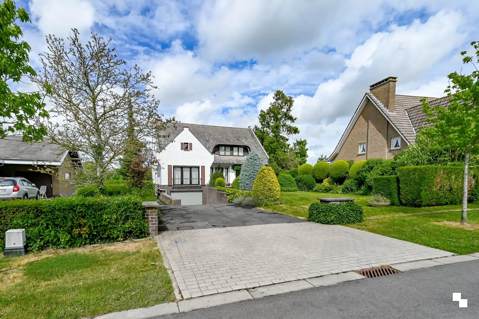 Idyllische villa op een riant perceel te Lendelede foto 27