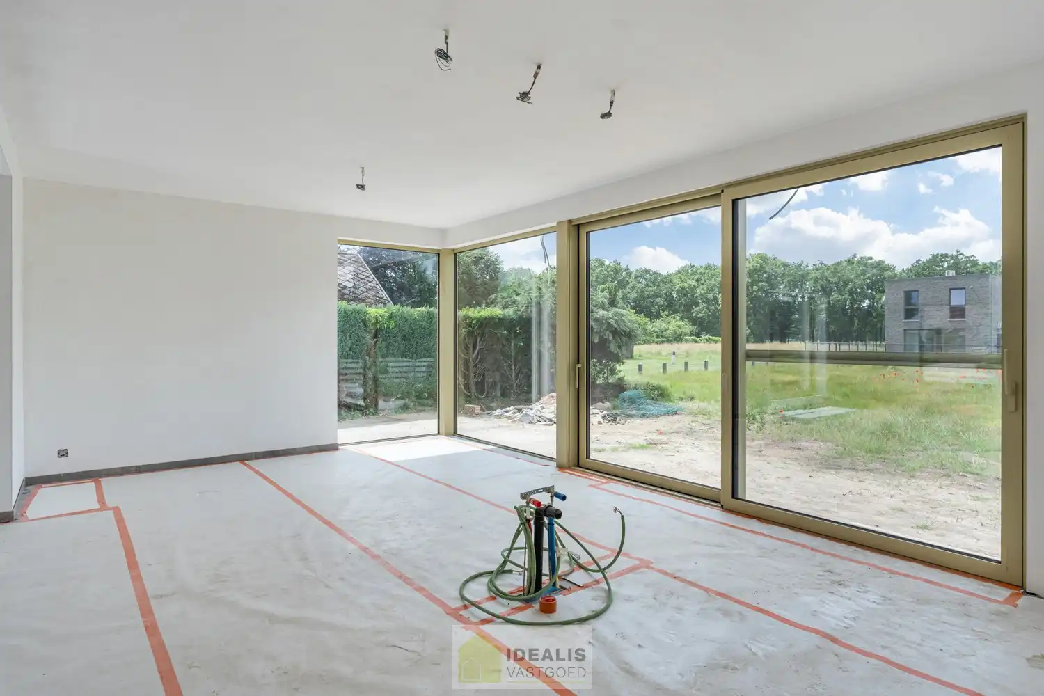 Schitterend volledig vernieuwde woning met 3 ruime slaapkamers foto 18