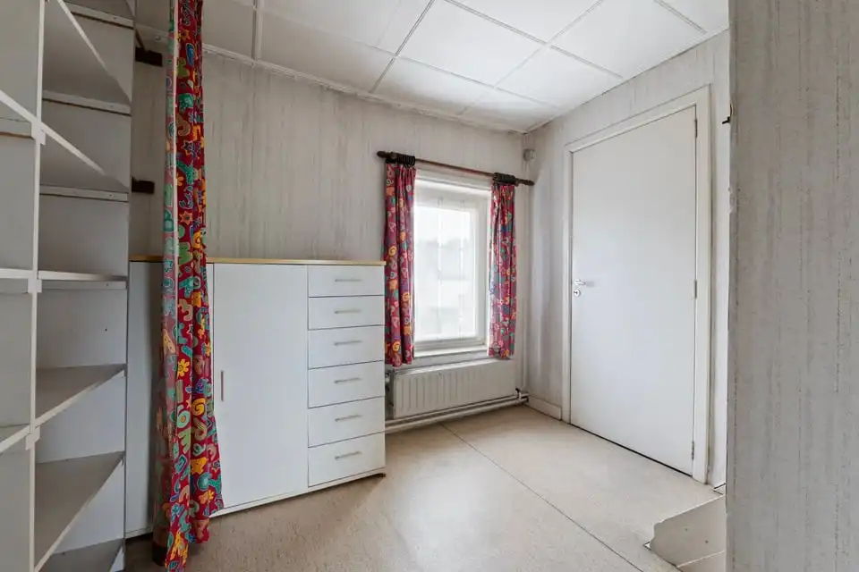 TE RENOVEREN GEZINSWONING MET GARAGE IN HET CENTRUM VAN GINGELOM foto 21