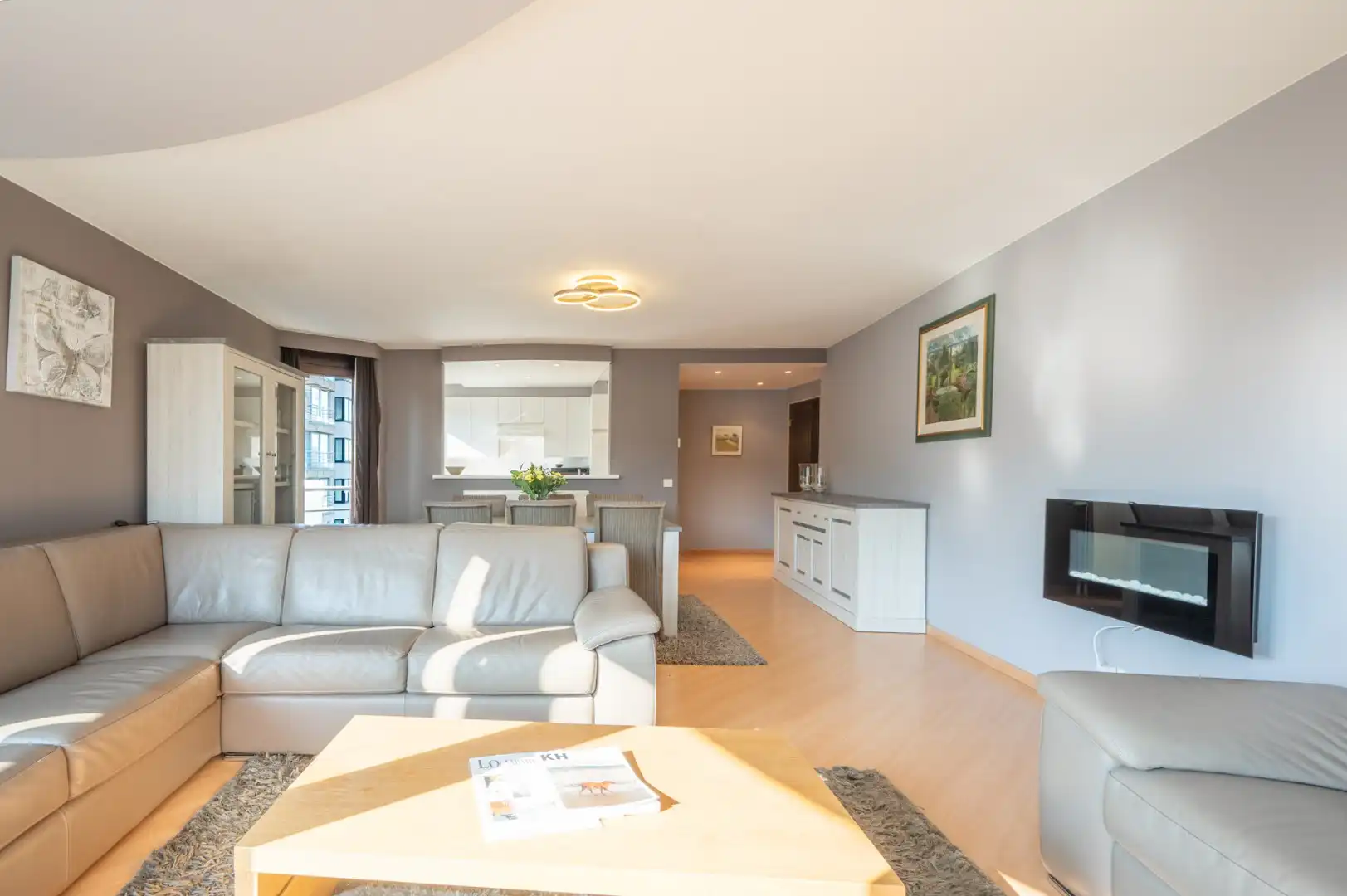 Uiterst ruim appartement met 3 slaapkamers en 2 badkamers   foto 6