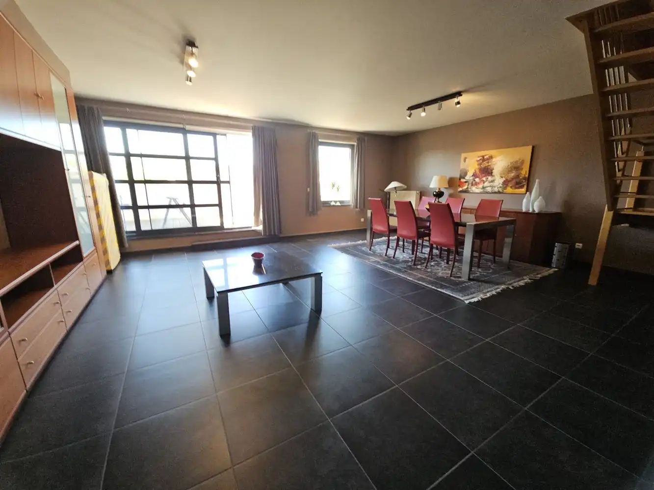 Zeer ruim appartement met terras + garage foto 12