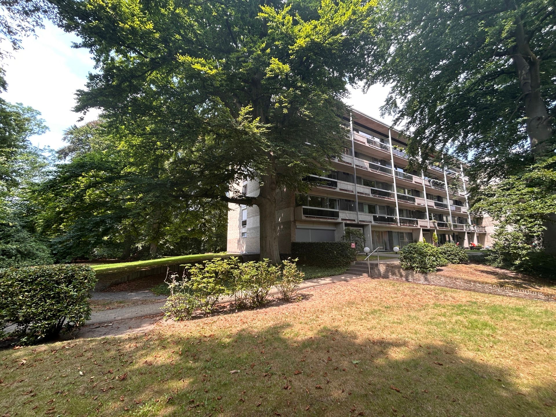 Leuk appartement in Parktuin, 2 slpks en bureel of dressing foto {{pictureIndex}}