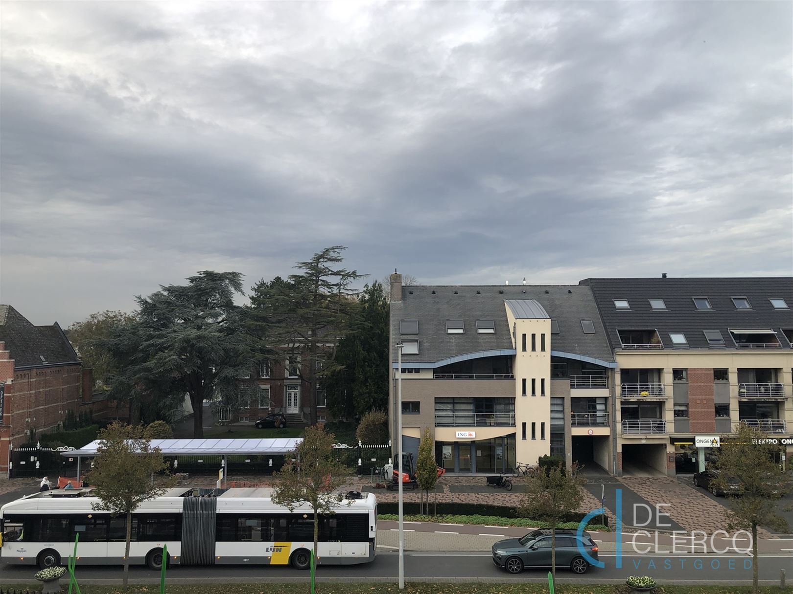 Ruim appartement met garage TE HUUR in het centrum van Lochristi! foto 13