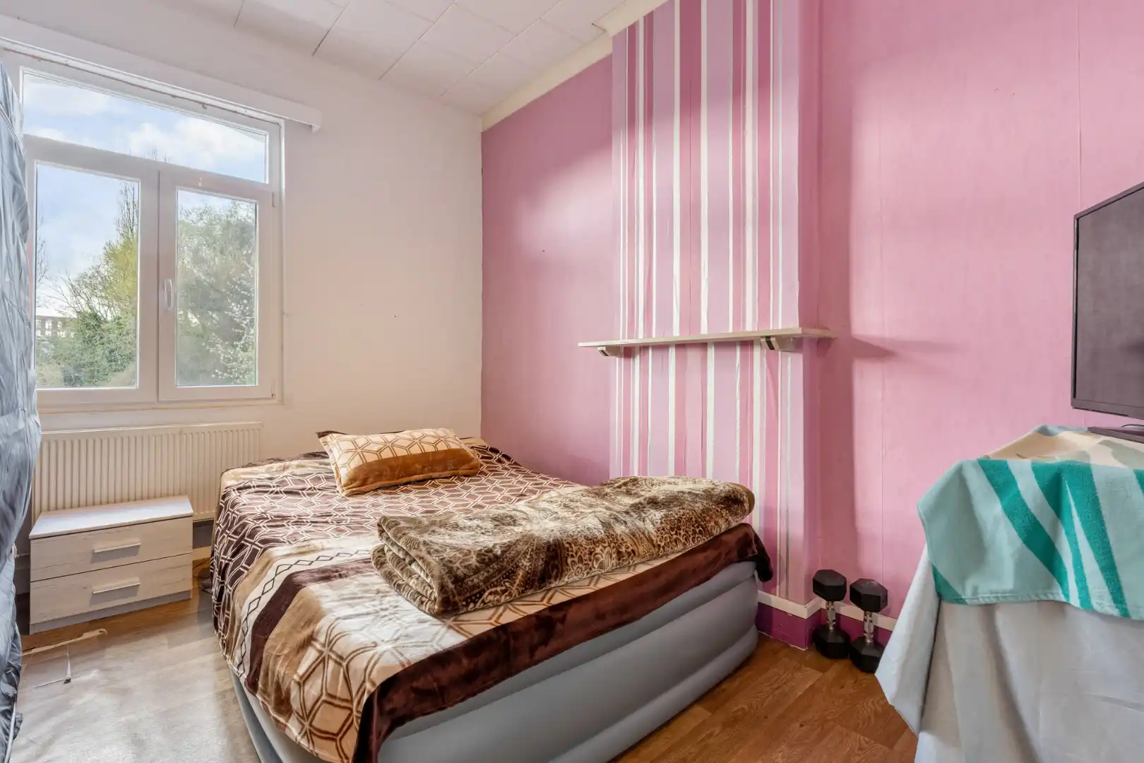 Deels gerenoveerde woning met stadstuin, 3 slpk, 2a60ca, tussen de kleine en grote ring  foto 15