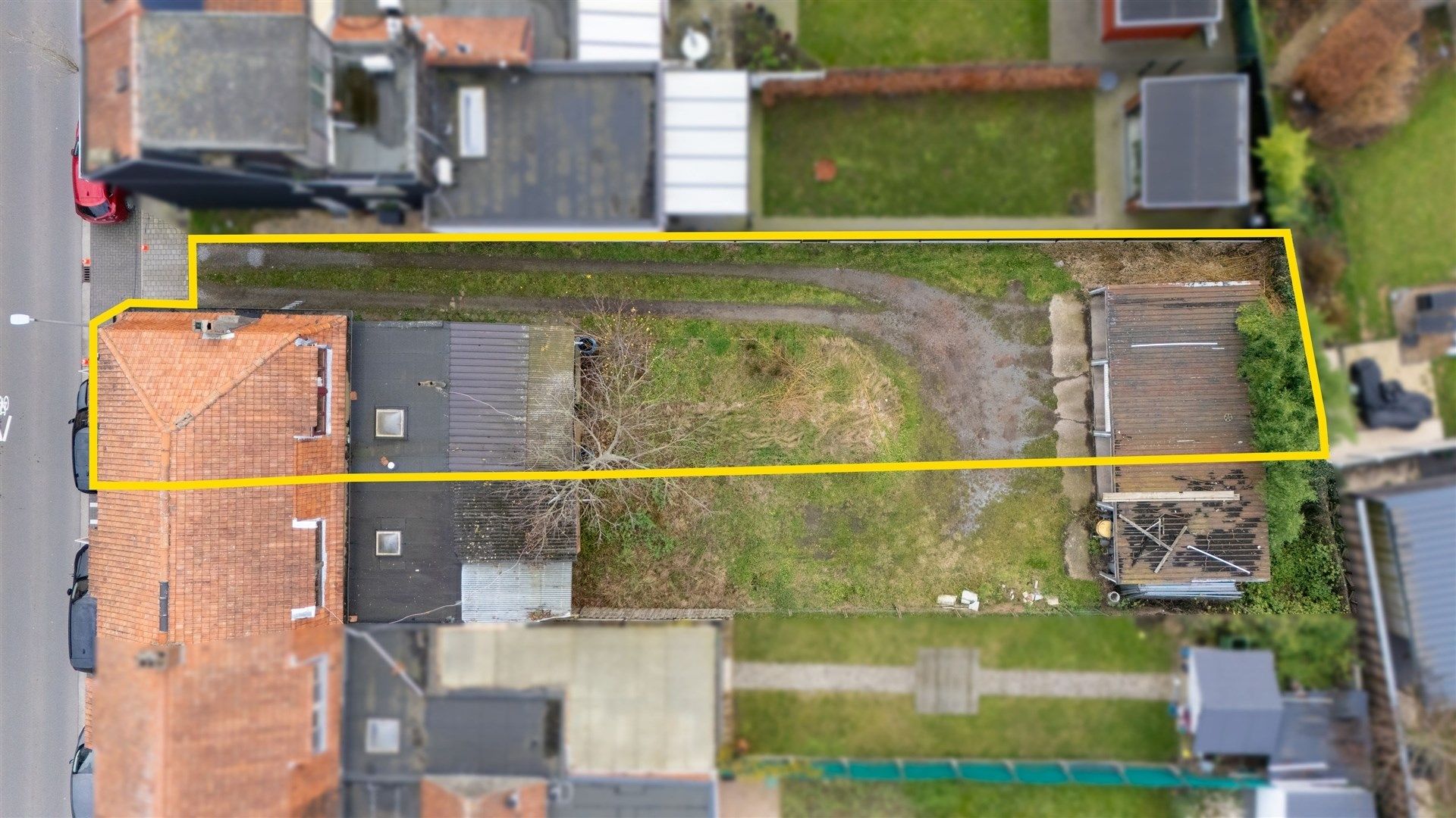 Te renoveren halfopen bebouwing in het centrum van Sint-Gillis-Waas foto 2
