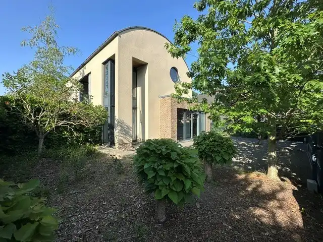 Ruime moderne woning op een perceel van 10a 12ca in een rustige, bosrijke omgeving te koop foto 2