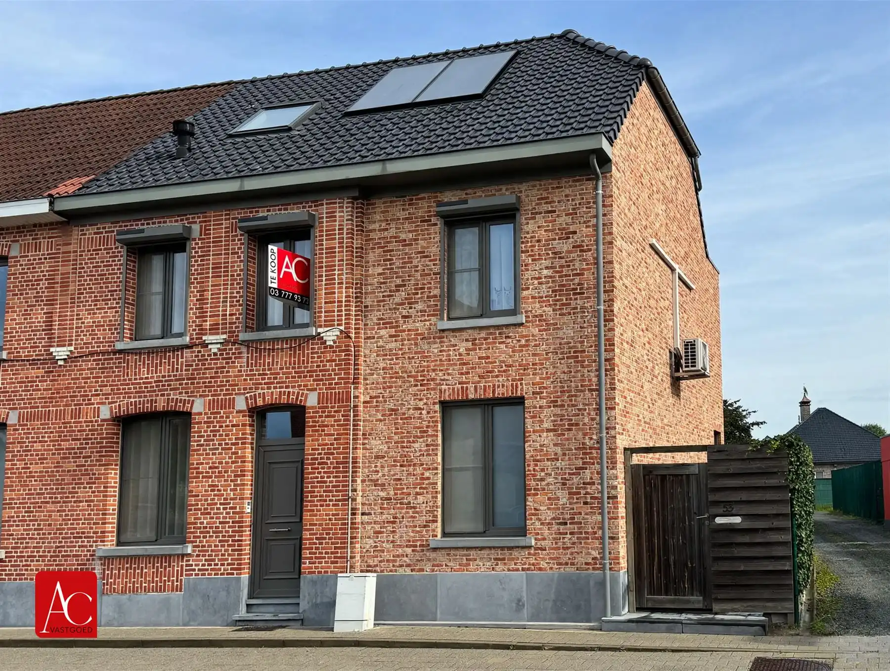 Energiezuinige en instapklare HOB te Melsele foto {{pictureIndex}}