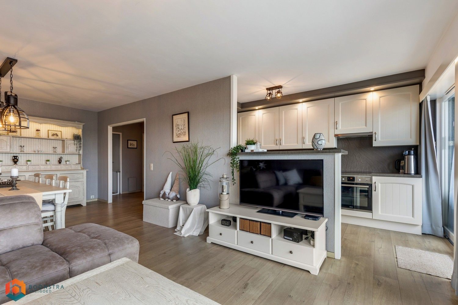 Gerenoveerd app. met 2 slpkrs en parking in Mechelen foto 7