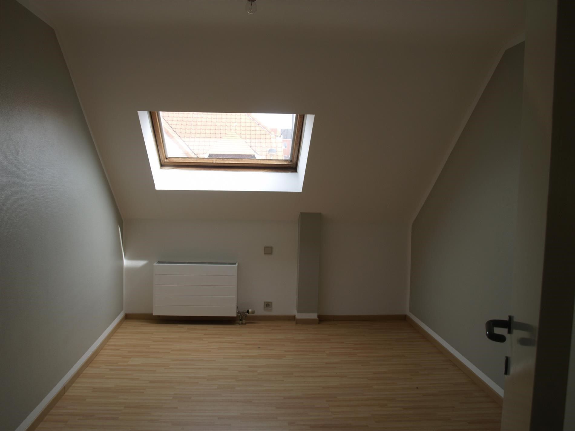 4 slaapkamer bel-étagewoning te Knokke-Dorp. foto 11