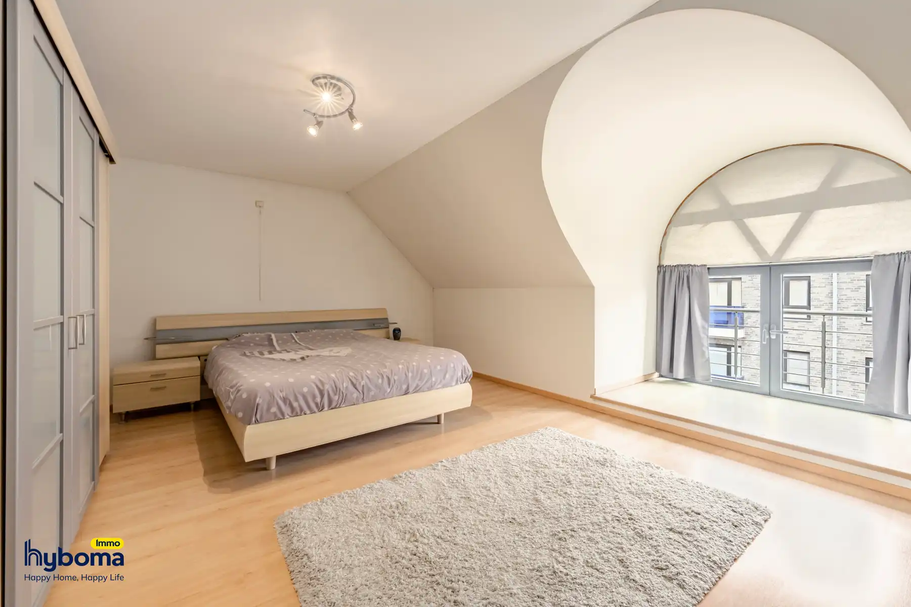 Instapklare woning met handelsruimte in centrum Kortemark foto 10
