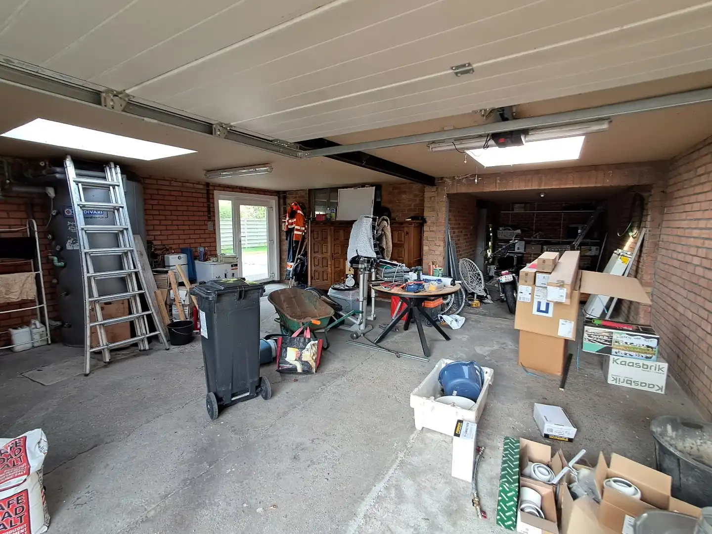 Woning in Sijsele met ruime tuin en grote garage! foto 27