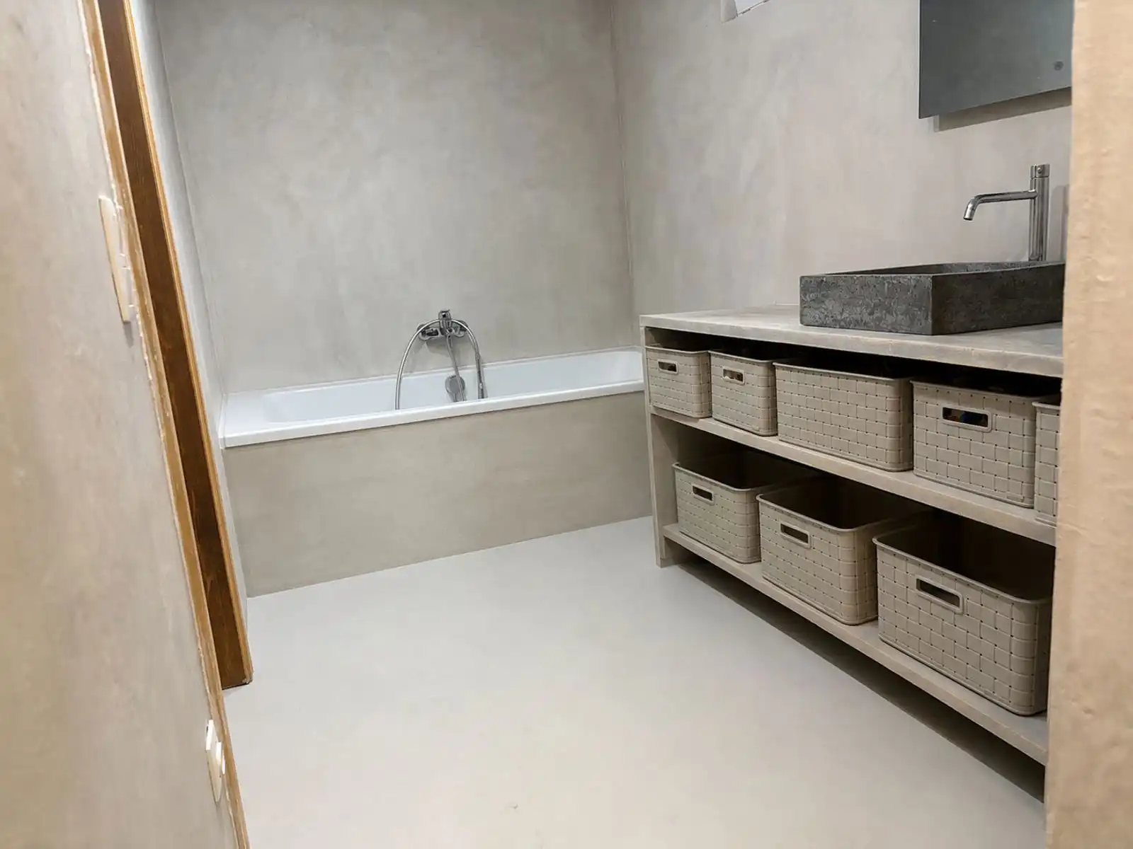 Ruime woning met bijgebouw en uitzicht op het Drongengoed foto 13