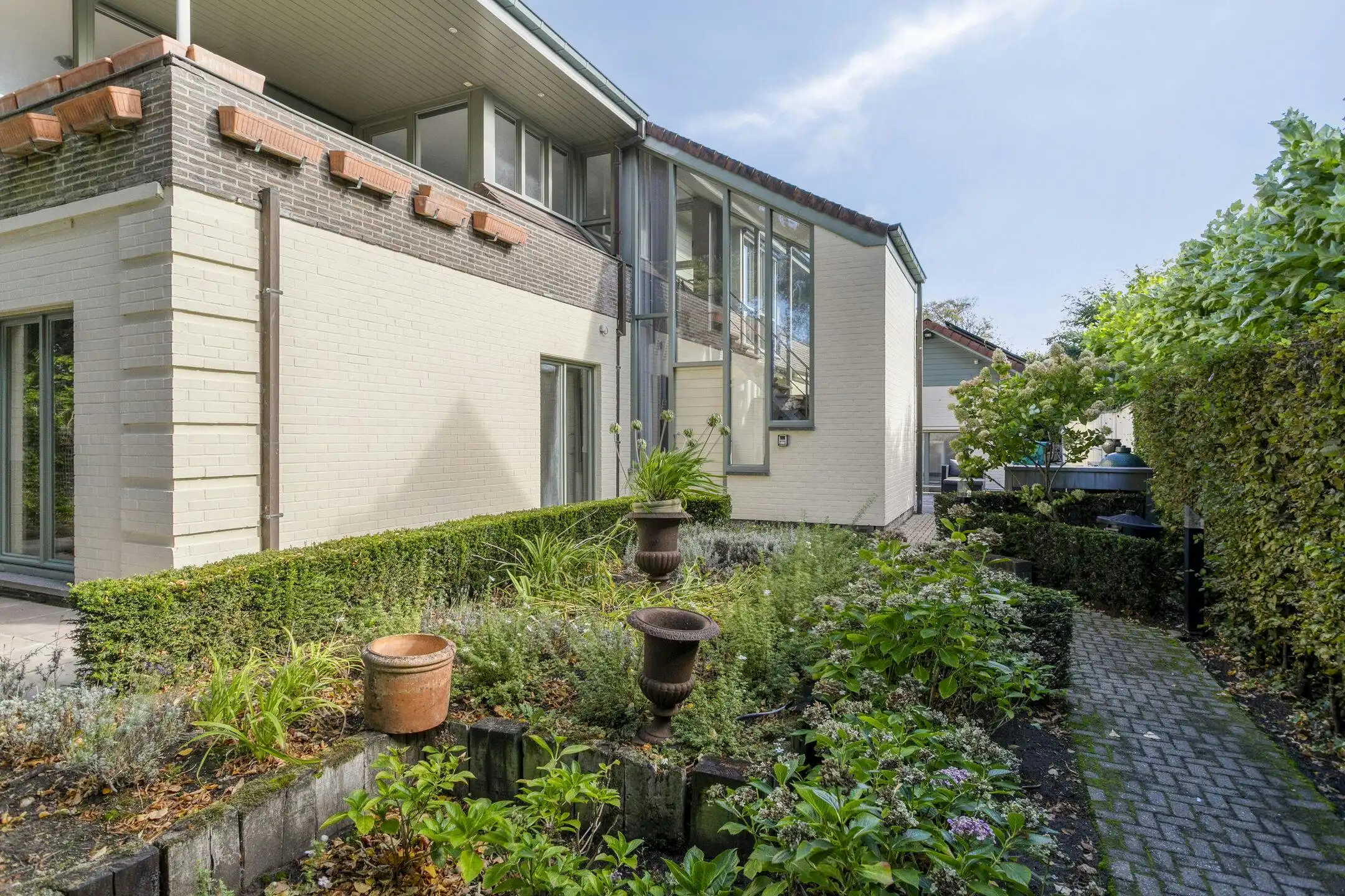 Unieke eigendom met veelzijdige mogelijkheden te Sint-Andries foto 3