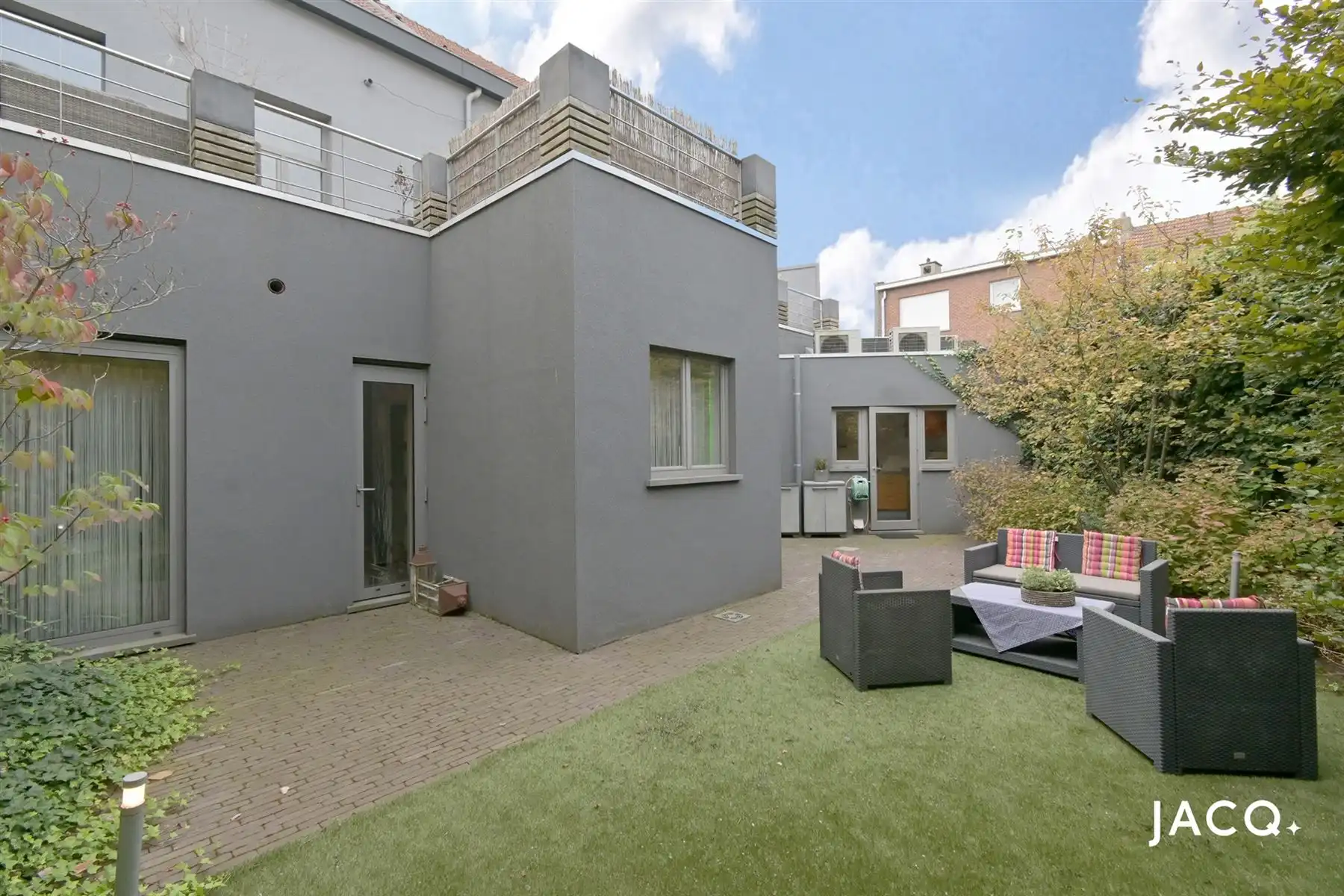 Gerenoveerd schoonheidsinstituut (156m²) met buitenruimte! foto 16