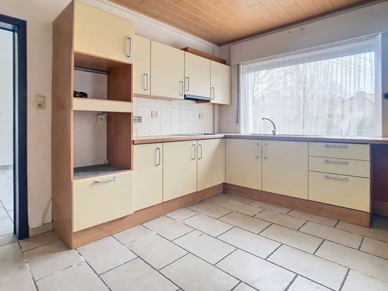 Ophasselt: te moderniseren woning met potentieel foto 11