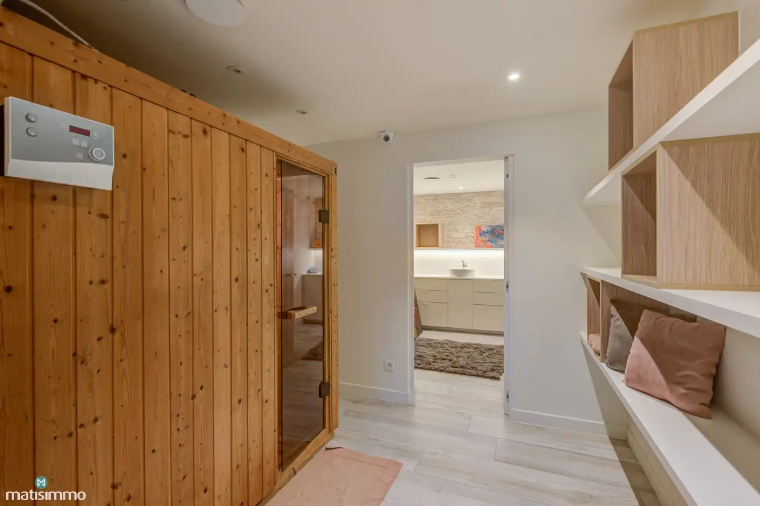 MODERNE VILLA MET INGEBOUWD ZWEMBAD, 3 SLAAPKAMERS EN PRAKTIJKGEDEELTE IN RUSTIGE OMGEVING TE WELLEN foto 32