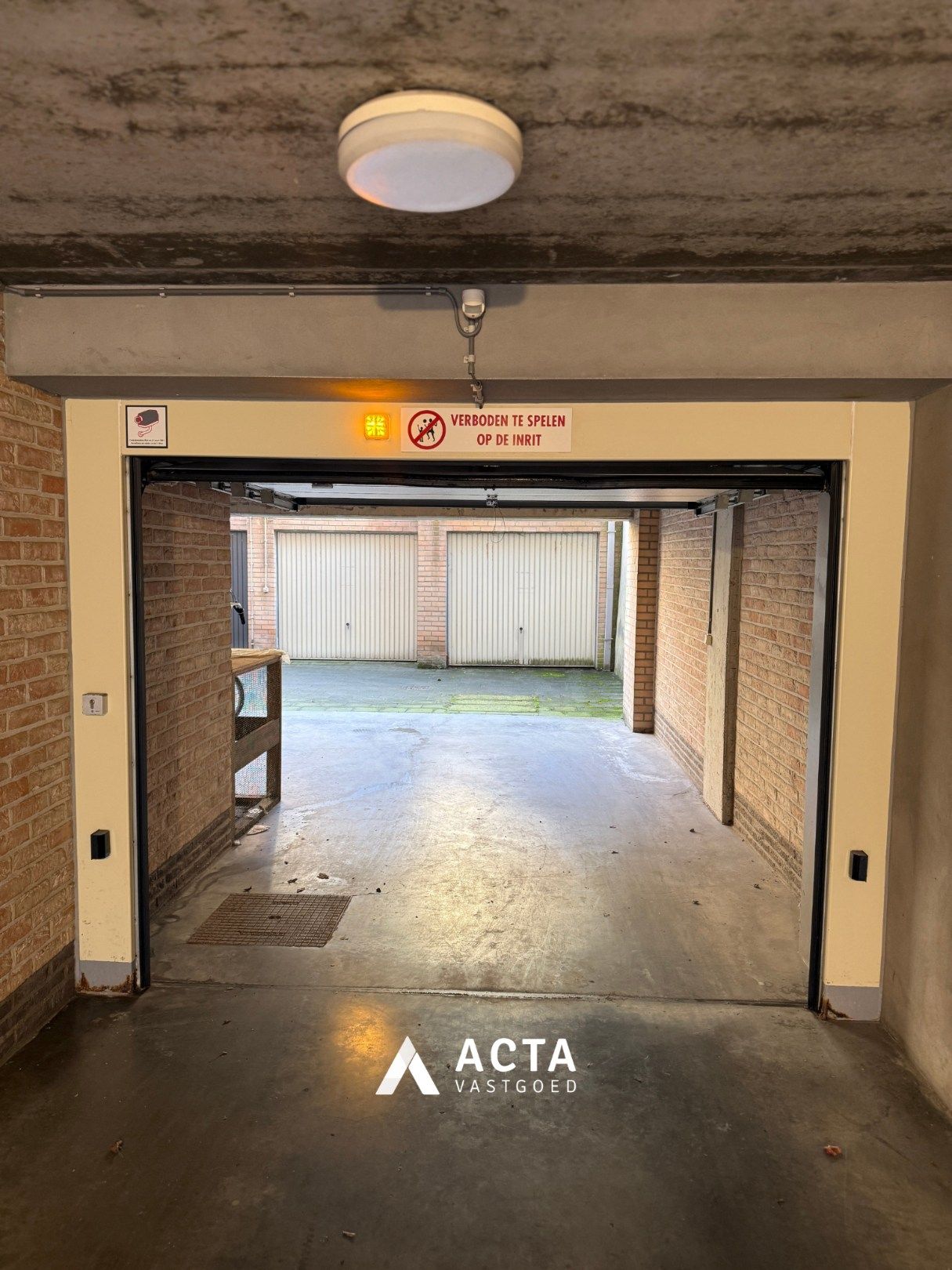 Centraal gelegen garagebox in Oostende foto 5