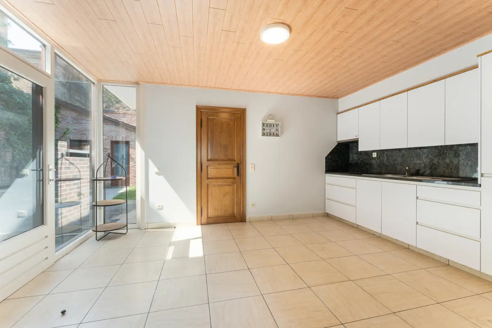 Ruime gezinswoning in het hart van Ardooie! foto 6