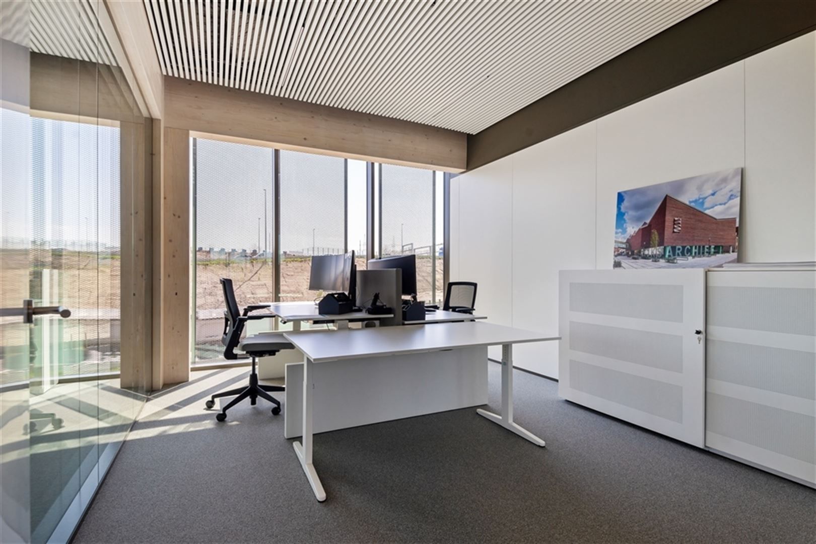 Nieuwbouw kantoor te huur in Zwijndrecht foto 2