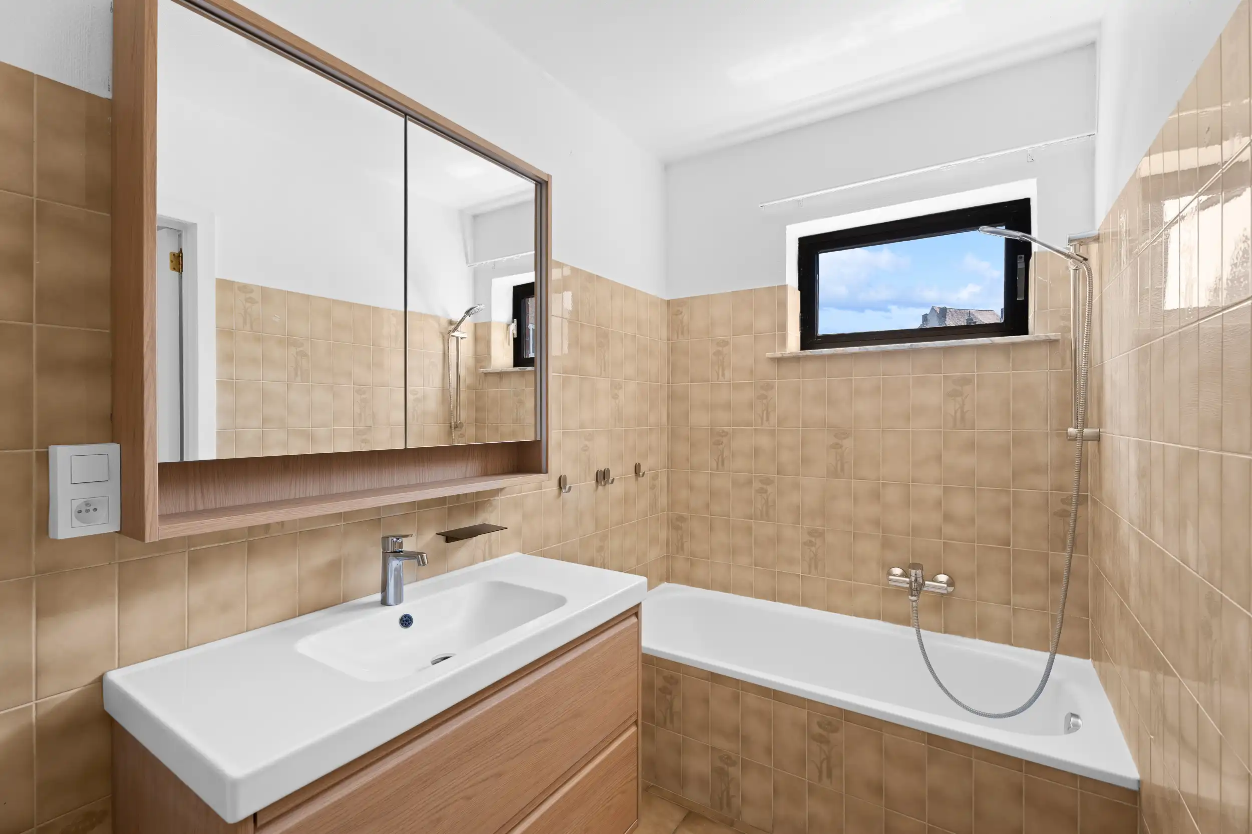 Ruim appartement met zicht op de Leie! foto 7