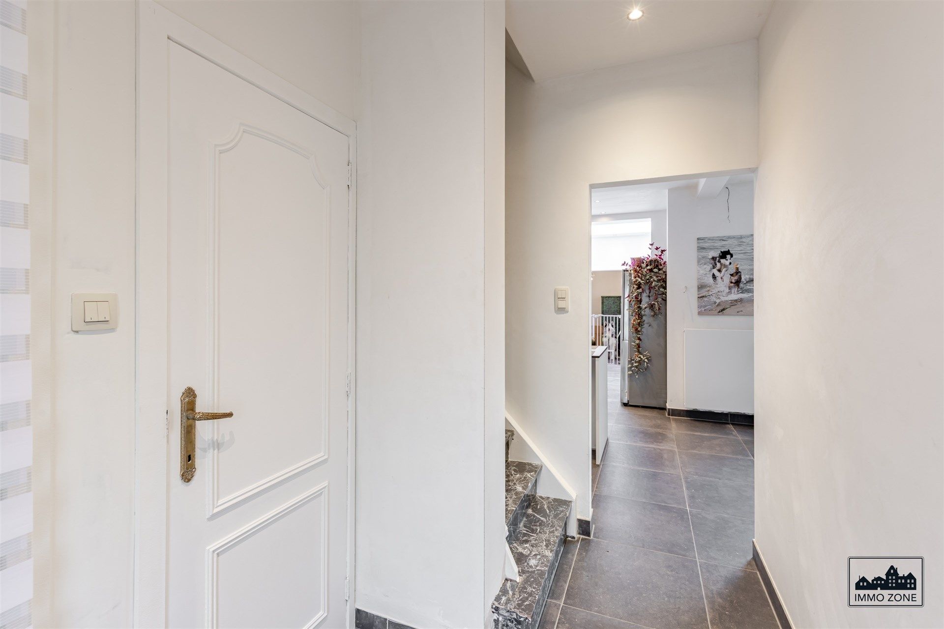 Instapklare, gerenoveerde woning in centrum Hamme. foto 2