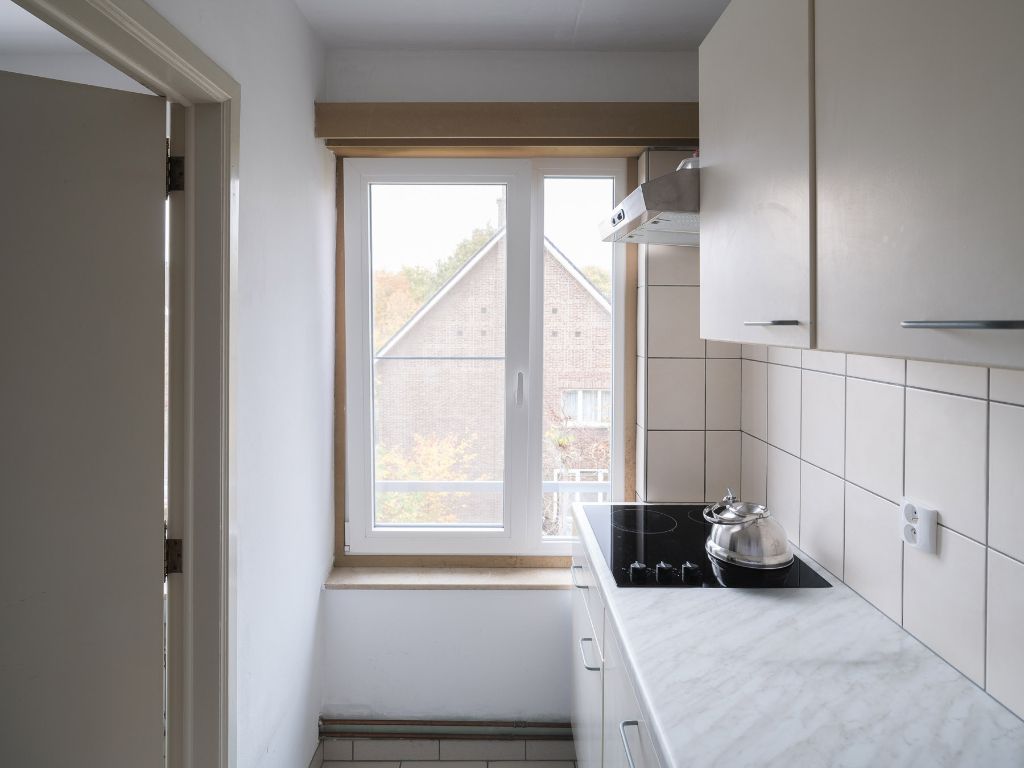 Rustig gelegen 1-slaapkamerappartement nabij station Gent-Sint-Pieters foto 6