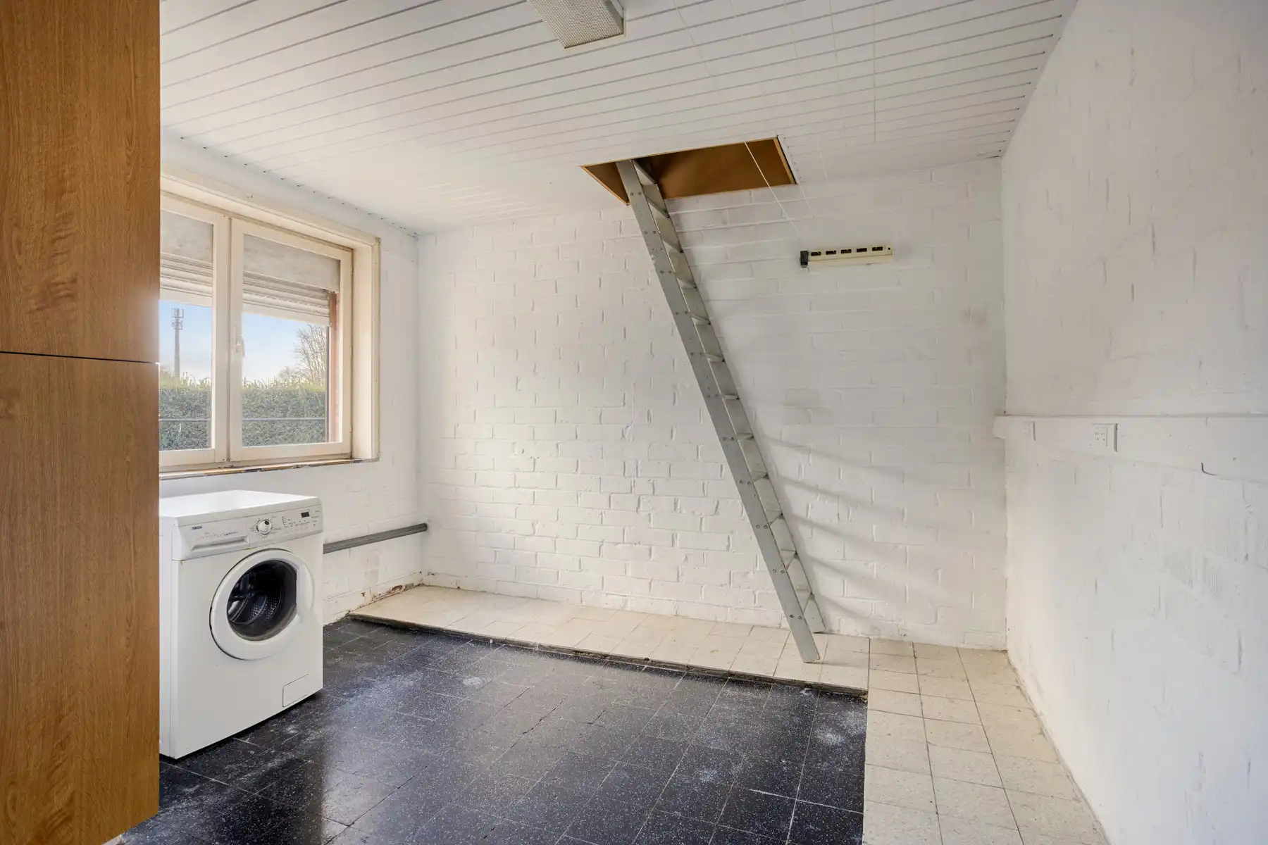 Halfopen bebouwing op zeer centrale ligging foto 12