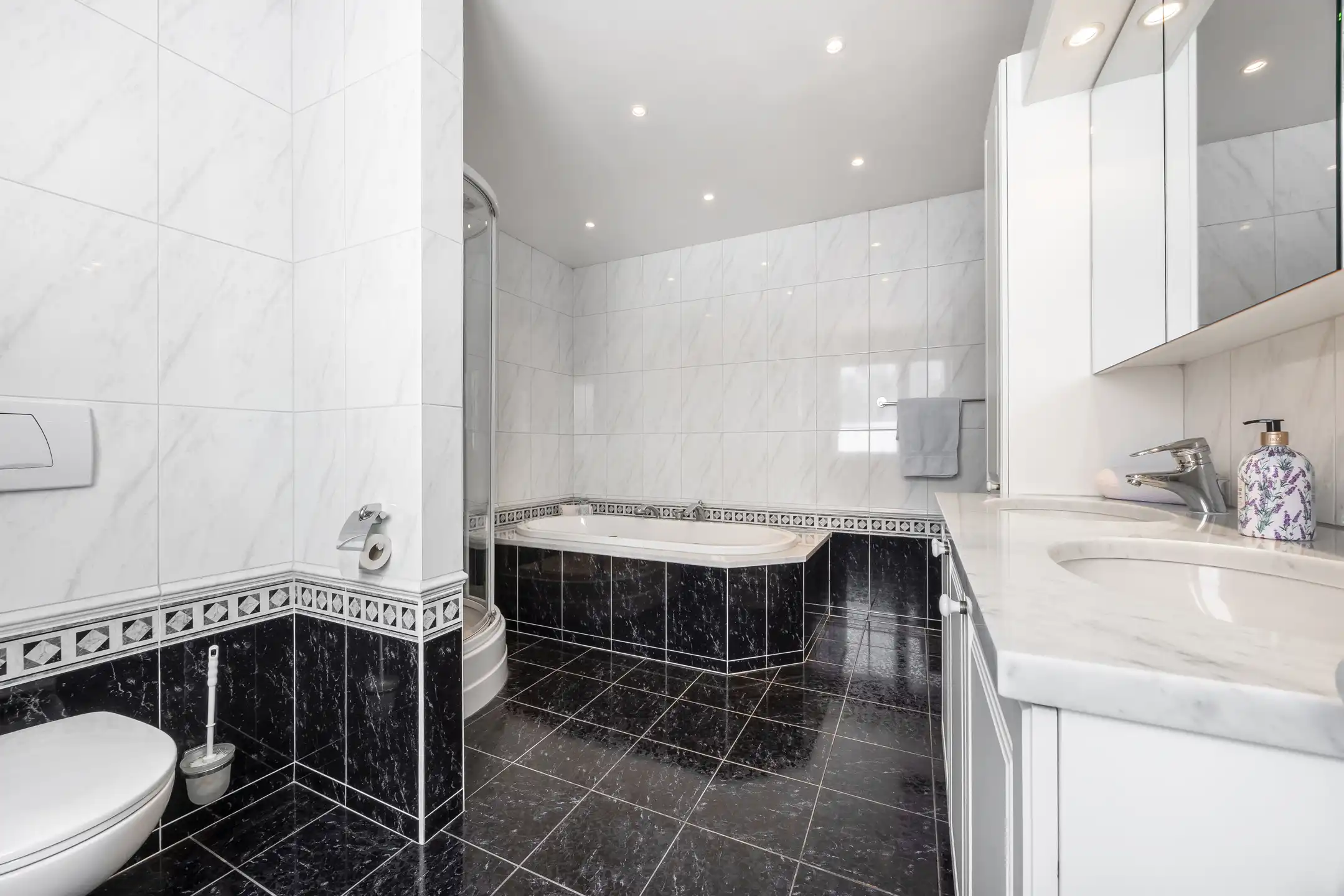 Charmante woning op een toplocatie foto 20