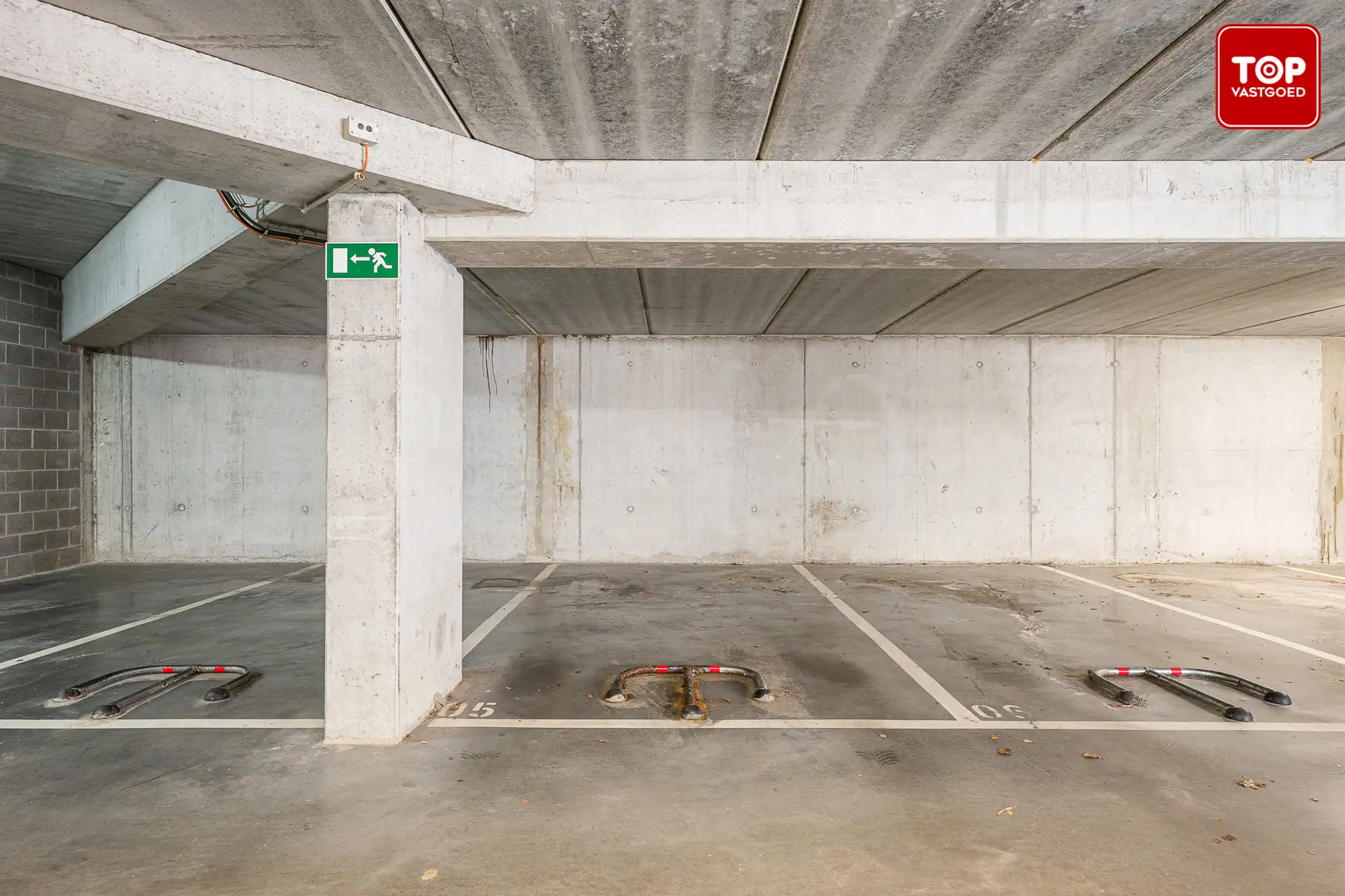 Hoogwaardig afgewerkte penthouse met 45m² terras. 2 slaapkamers, garage en staanplaats!  foto 24