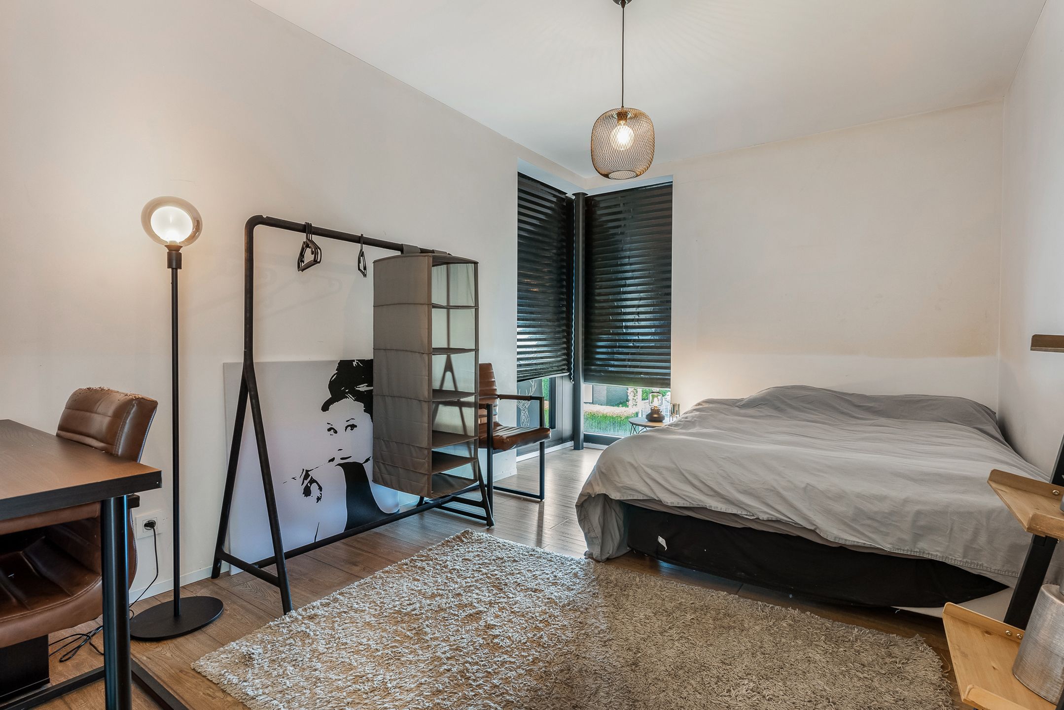 Strakke architectuur en moderne luxe in Diepenbeek foto 24
