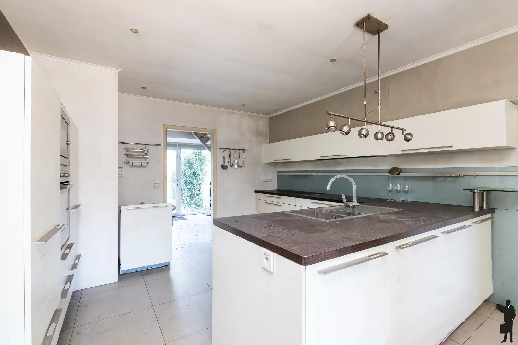 Te renoveren splitlevelwoning op perceel van 1.360 m² in Malle foto 9