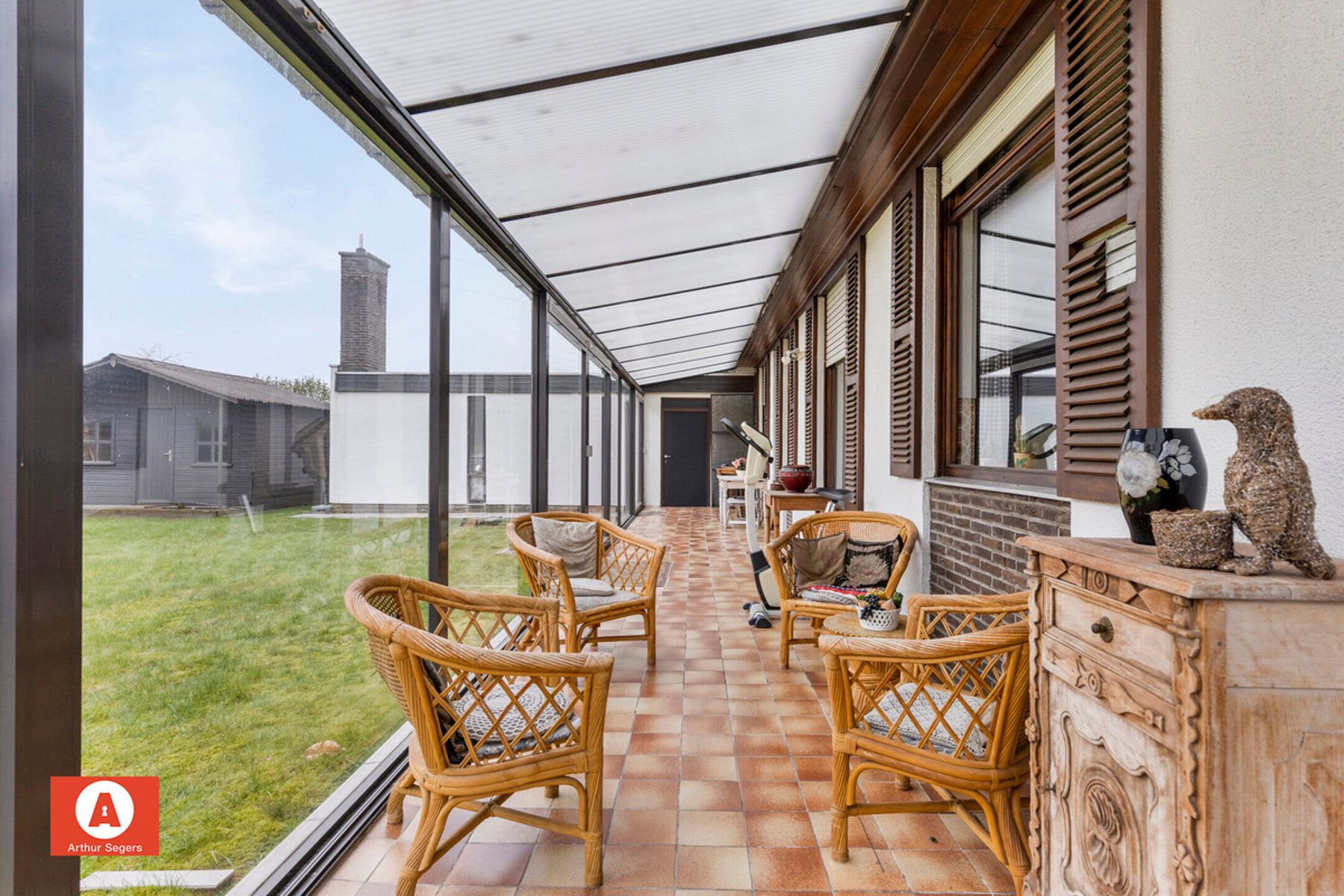 Ruime open bungalow-villa vol potentieel op toplocatie foto 19