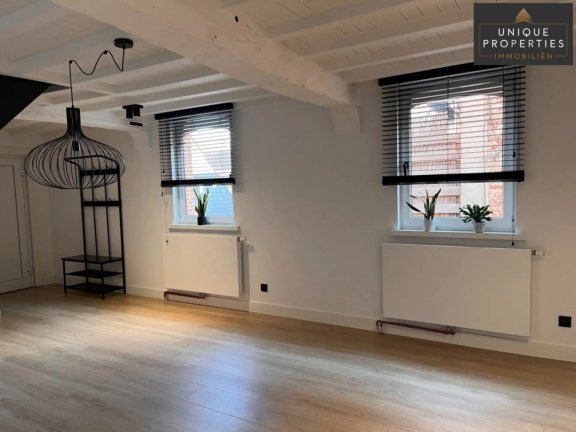 Appartement te koop foto {{pictureIndex}}