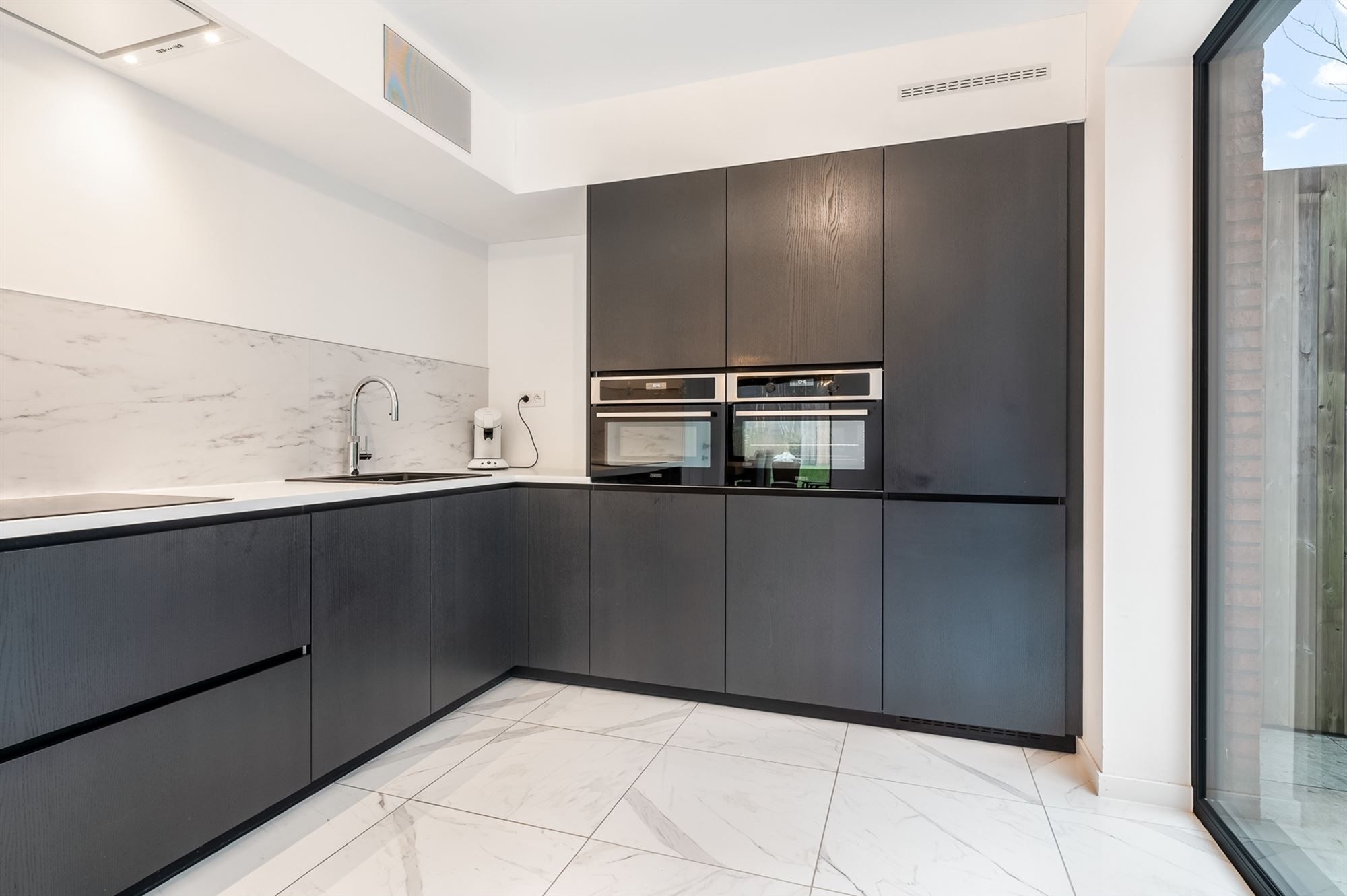 RECENTE, RUIME, ENERGIEZUINIGE WONING MET MOGELIJKHEID TOT APPARTEMENT OP ZOLDERVERDIEPING foto 10
