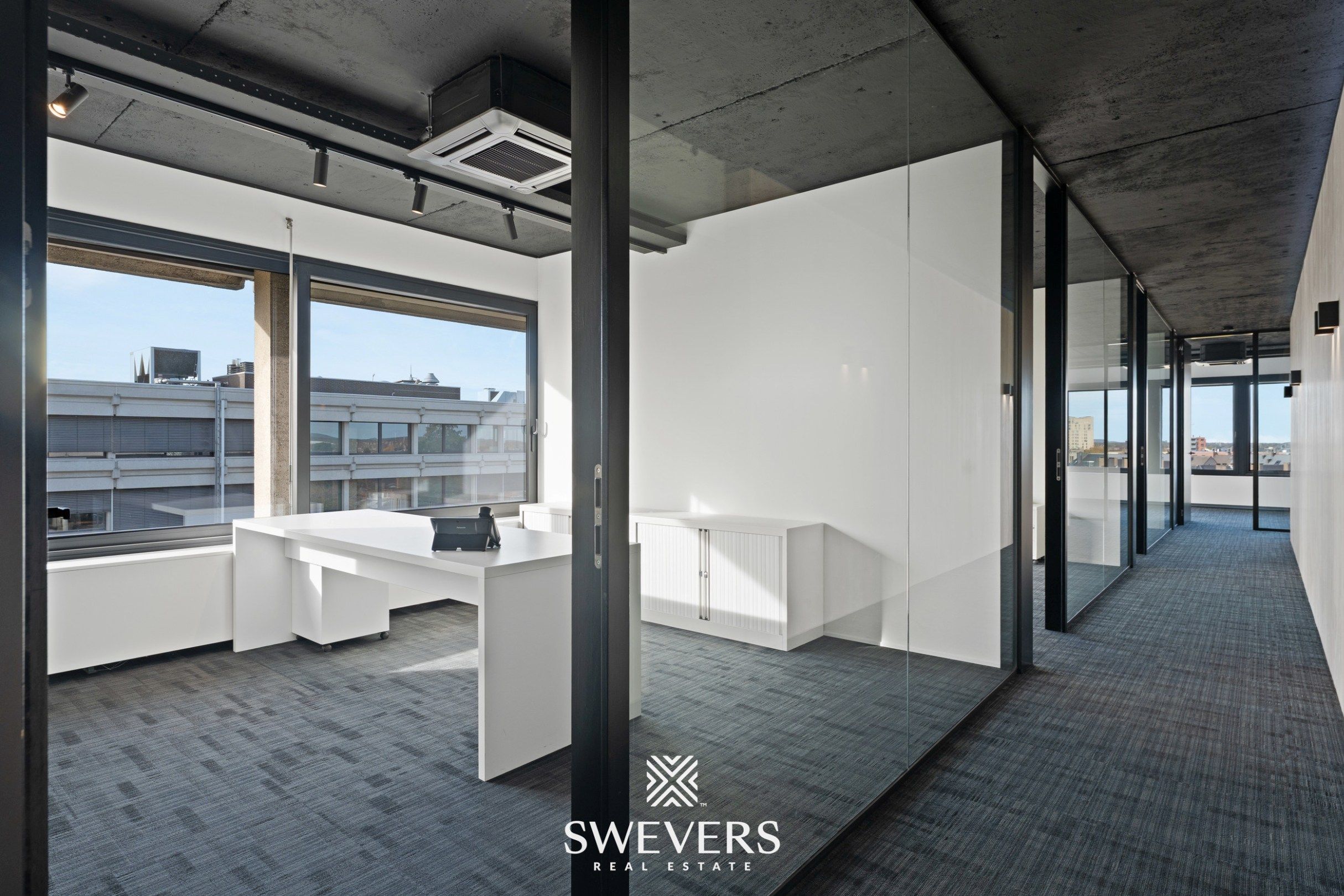 Instapklare trendy kantoren ( 412 m2 ) incl. parking op toplocatie centrum Hasselt foto 9