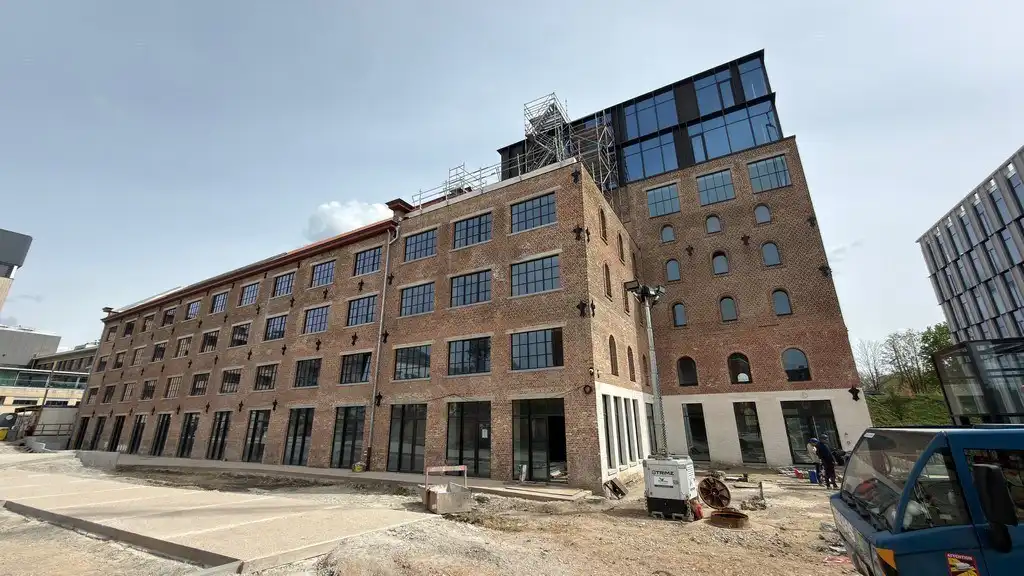 Nieuwbouw kantoren te huur in gebouw Innovation te Mechelen foto {{pictureIndex}}