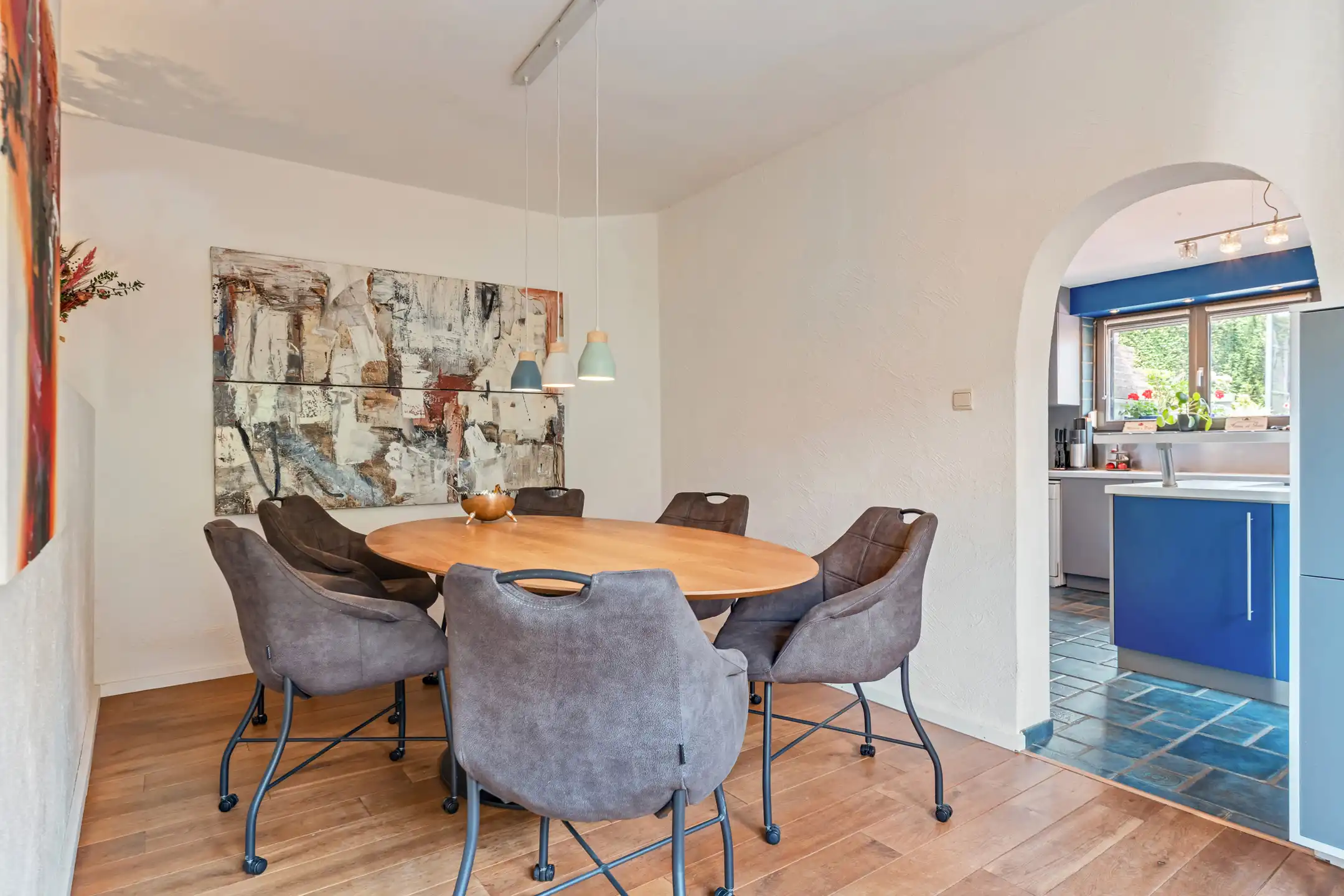 Karakteristieke woning met 4 slpk, bureel op 11a10ca foto 6