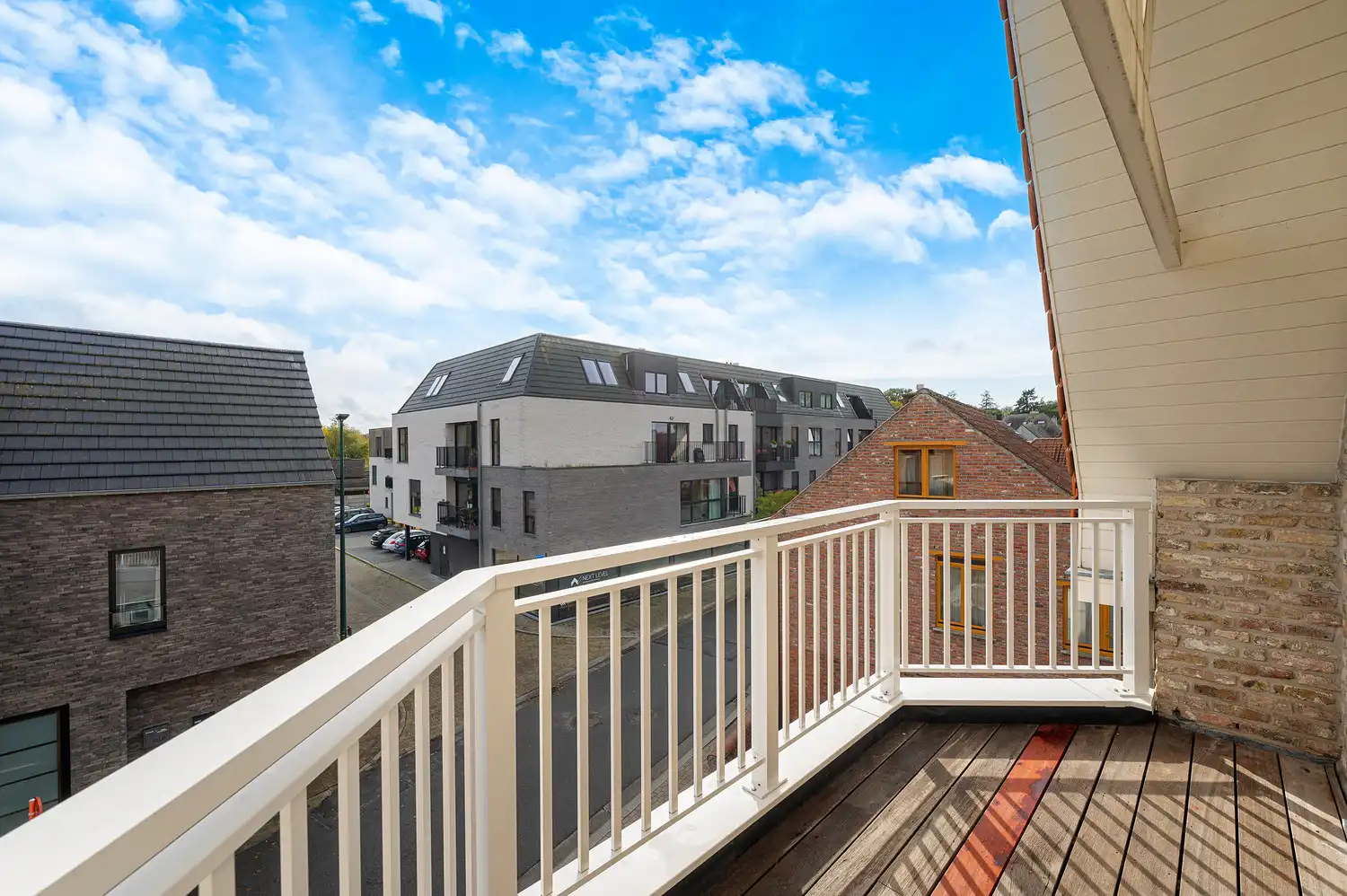 Groot woonappartement (109m²) met terrassen in villa residentie foto 10
