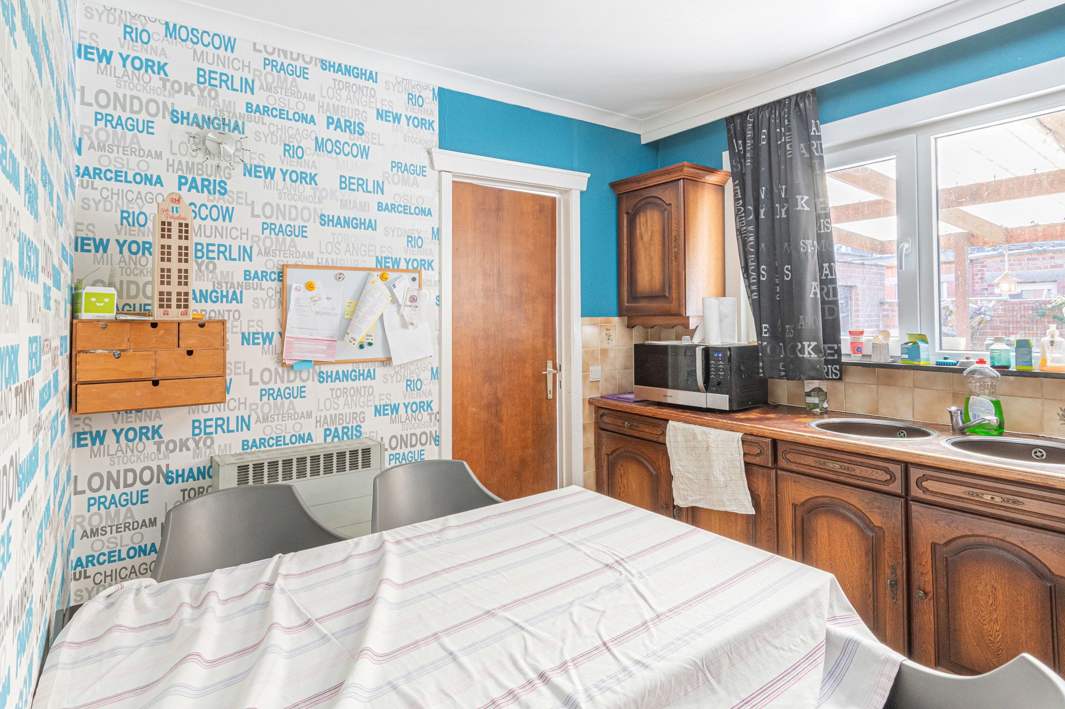 Gezellige halfopen bebouwing met garage en knusse tuin foto 6