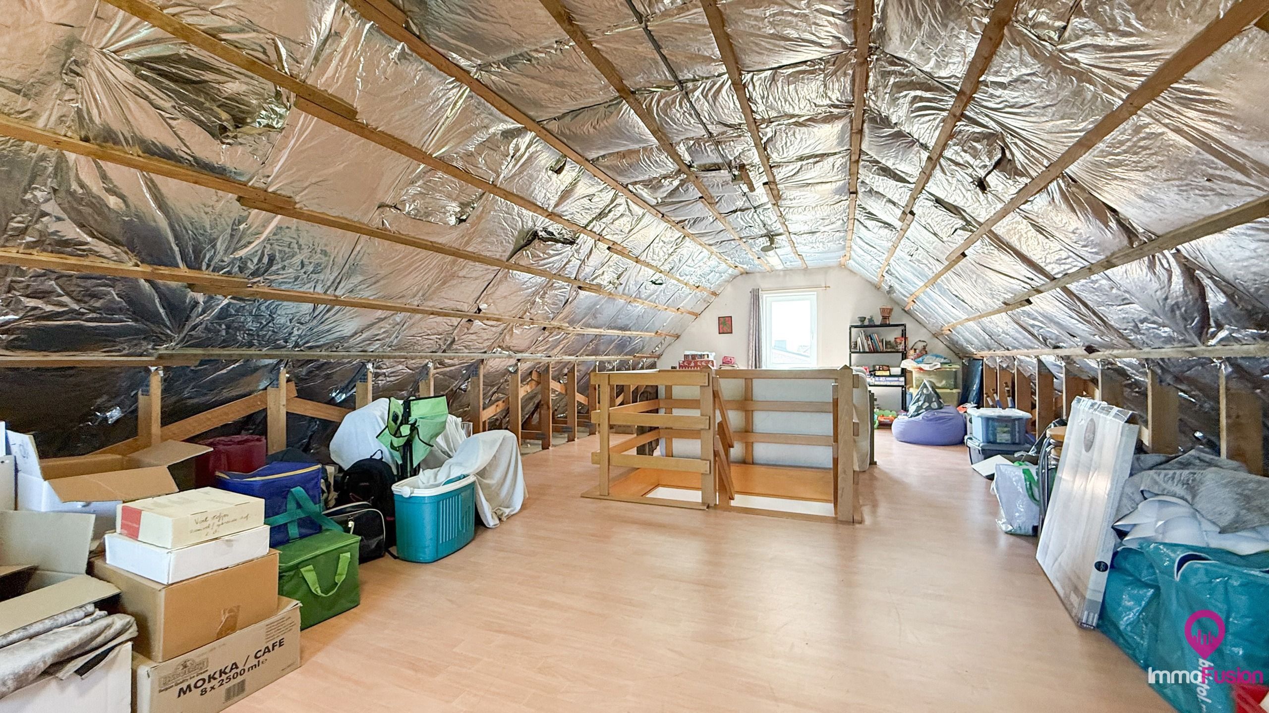 Ruime gezinswoning met 3 slpks, dubbele garage en grote tuin! foto 38