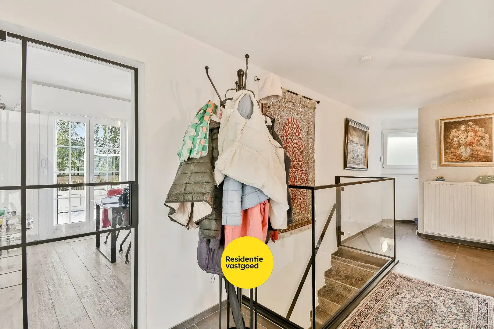 Instapklaar gelijkvloers appartement met privatieve toegang, garage, zonnige tuin en terras nabij zee foto 9