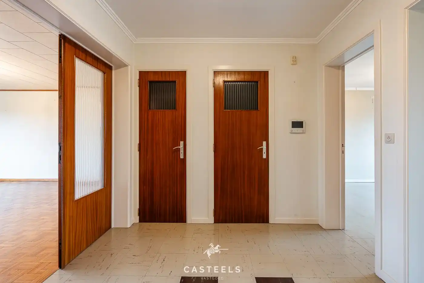 Ruim, te renoveren EPC B appartement met twee slpkmrs te Gent foto 3