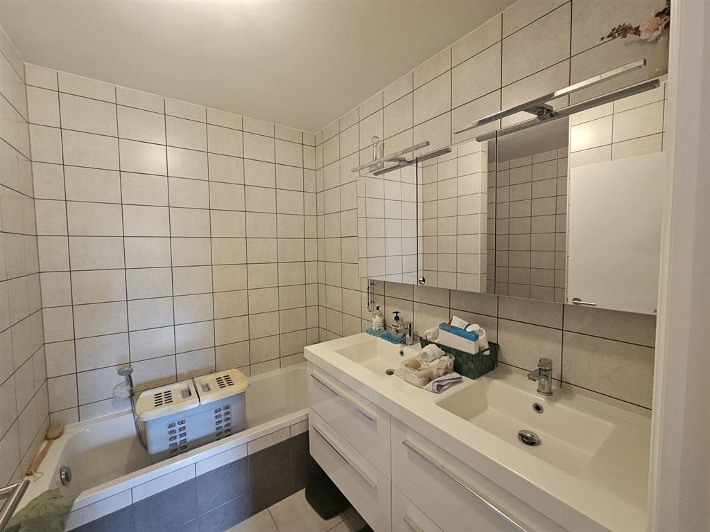 gelijkvloers appartement met staanplaats foto 14