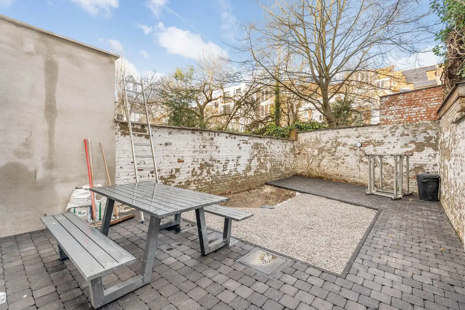 TOTAALRENOVATIE - Goed gelegen en gemeubelde studentenkamer met eigen sanitair (wc, douche & wastafel)! foto 7